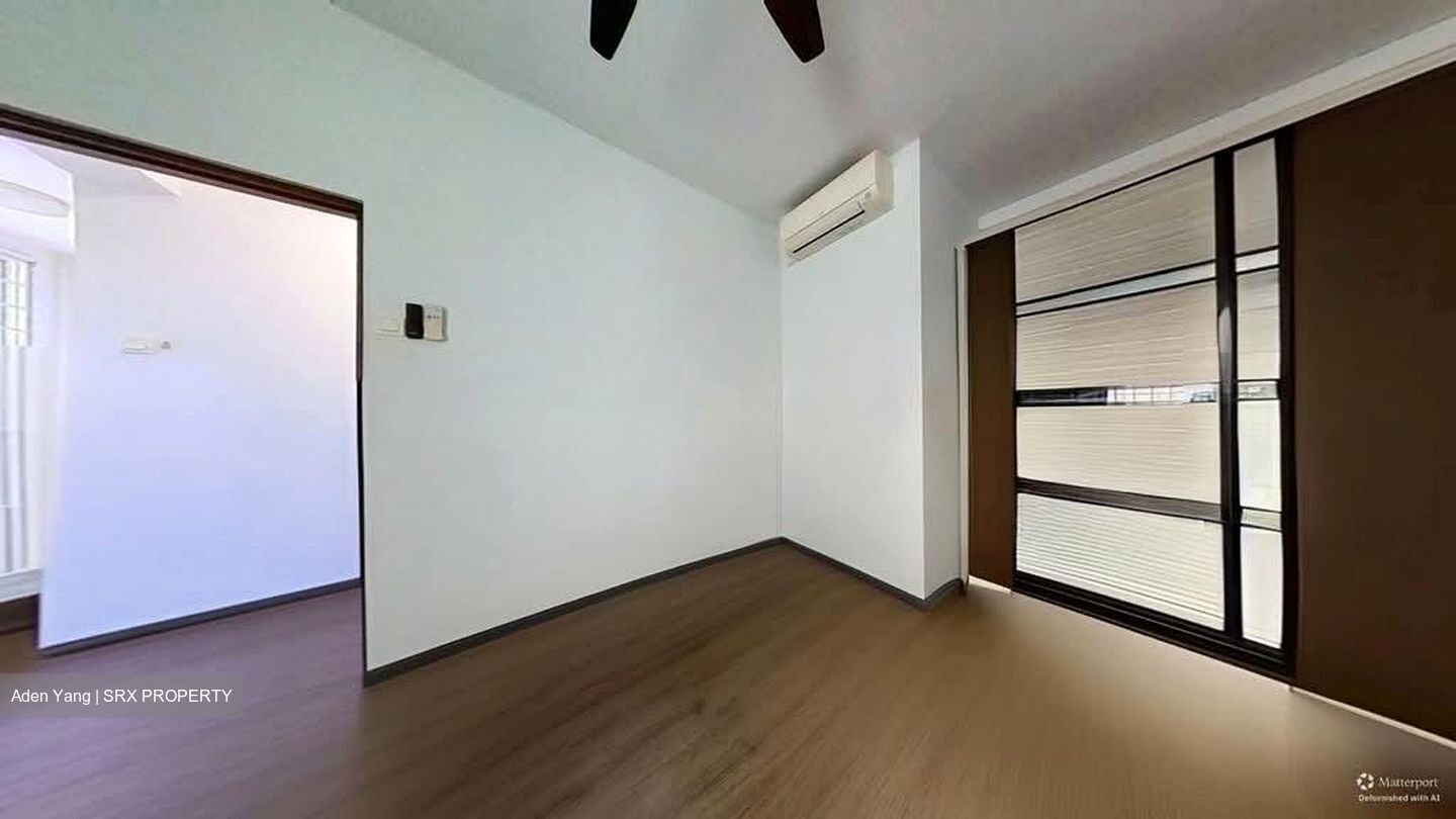 Sennett Estate (D13), Terrace #561490891